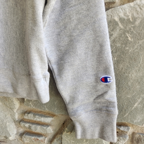 Champion Sweatshirt - Picture 3 of 6